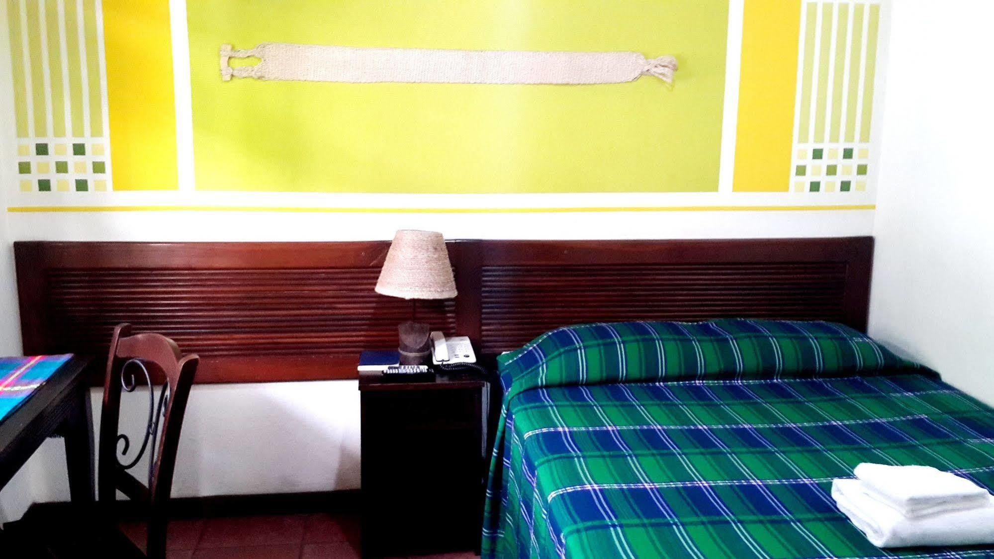 סאן סלבדור Hotel Arbol De Fuego מראה חיצוני תמונה